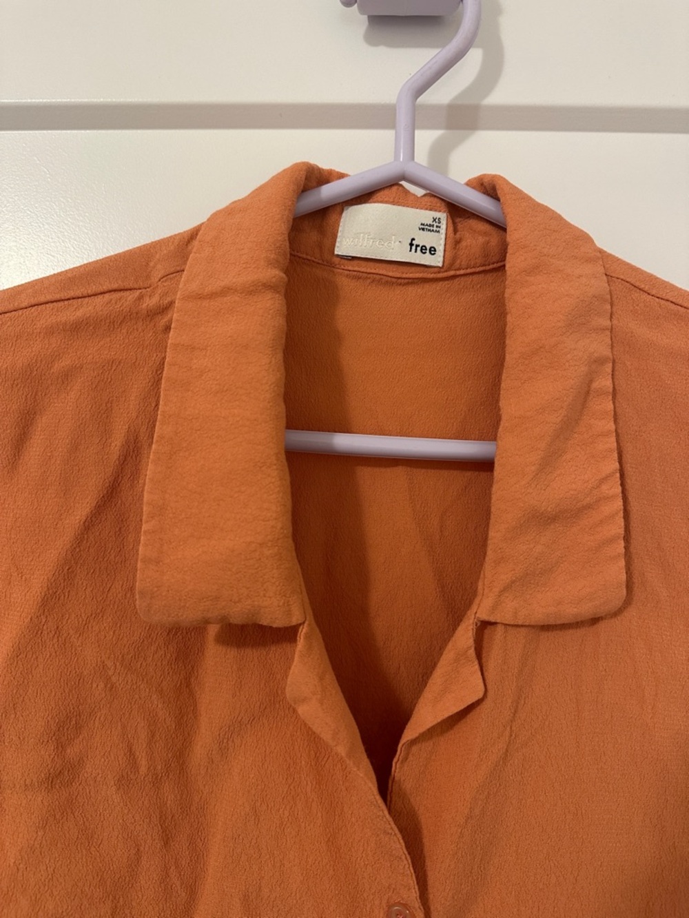 Aritzia Wilfred Free Orange Tie Front Cropped T-shirt Blouse Size XS Women’s - Picture 2 of 9